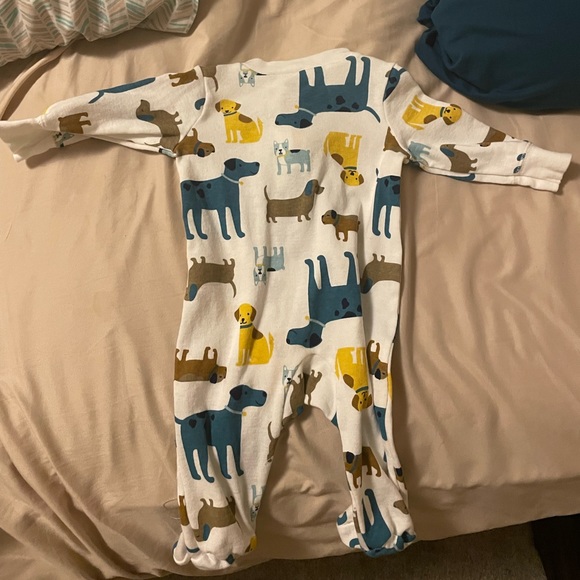 Carters Dog footie outfit - Picture 2 of 3